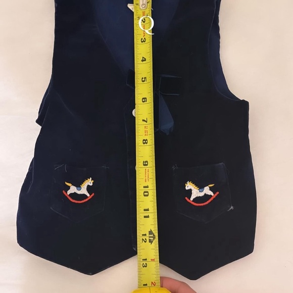 Vintage mini togs velvet navy blue vest with rocking horses and bow tie - Picture 3 of 5